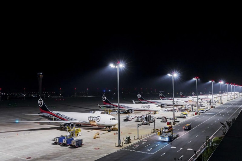 順豐鄂州樞紐織密全球貨運(yùn)網(wǎng)絡(luò),國際業(yè)務(wù)開啟“中國速度”新篇章